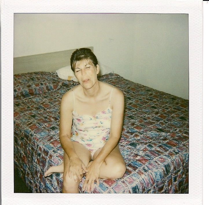 Vintage Sexy Polaroid Pictures #9