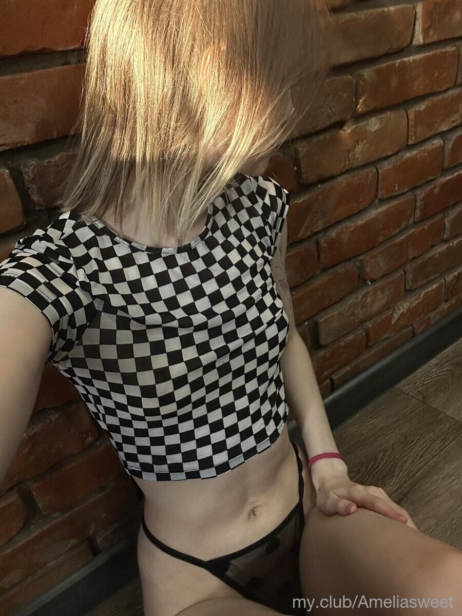 Amelia Free Photos #8