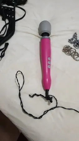 self bondage in leather and steel with the doxy         