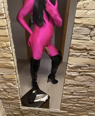 pink zentai         