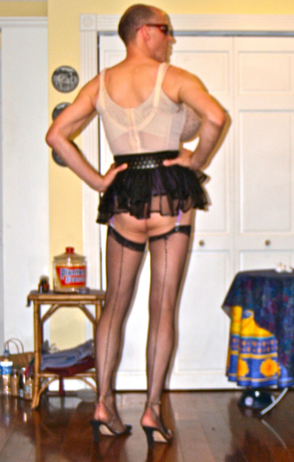 20110914 black tutu big bra #50