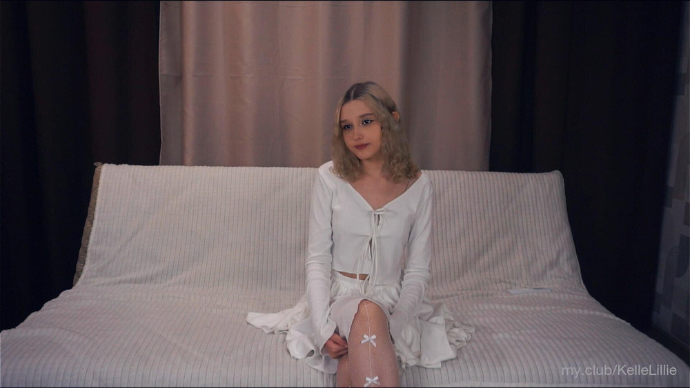 Alison Free Photos #14