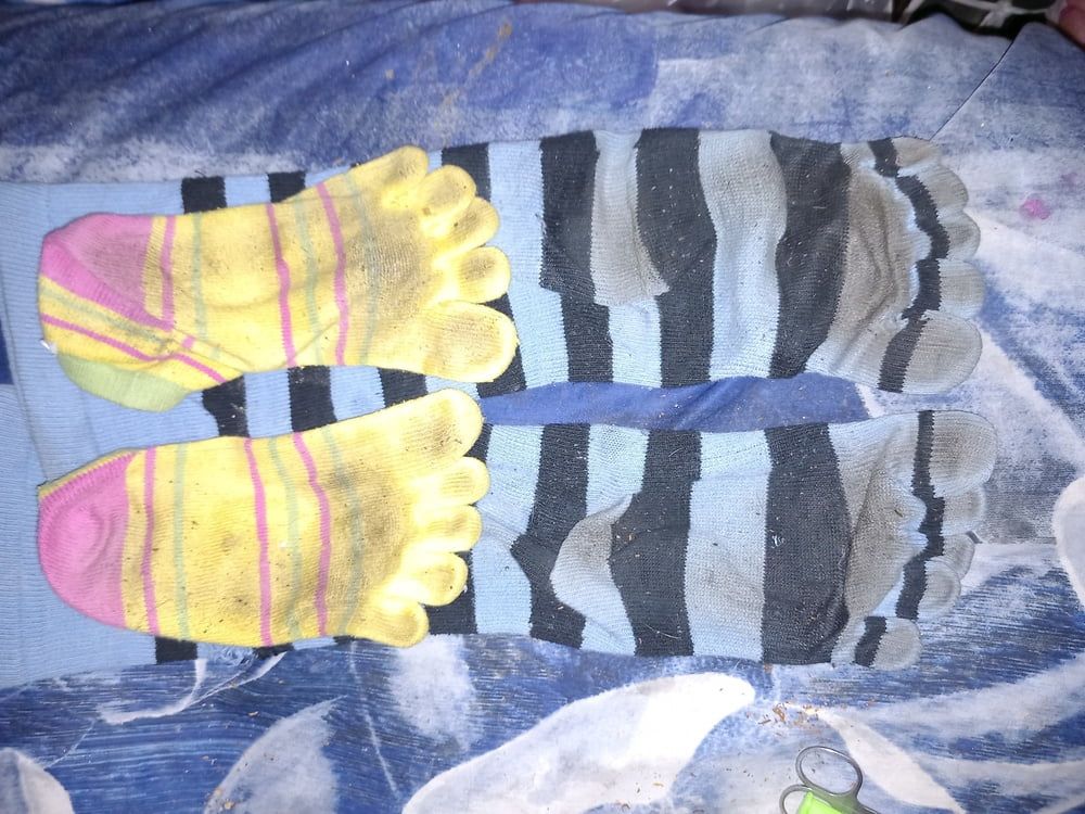 Sissy's Dirty Toe Socks