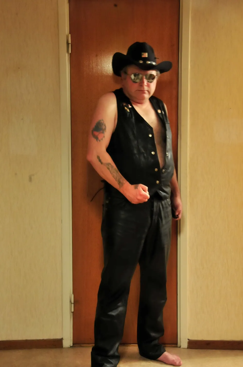 WEAR ME IN A TIGHT LEATHER #9