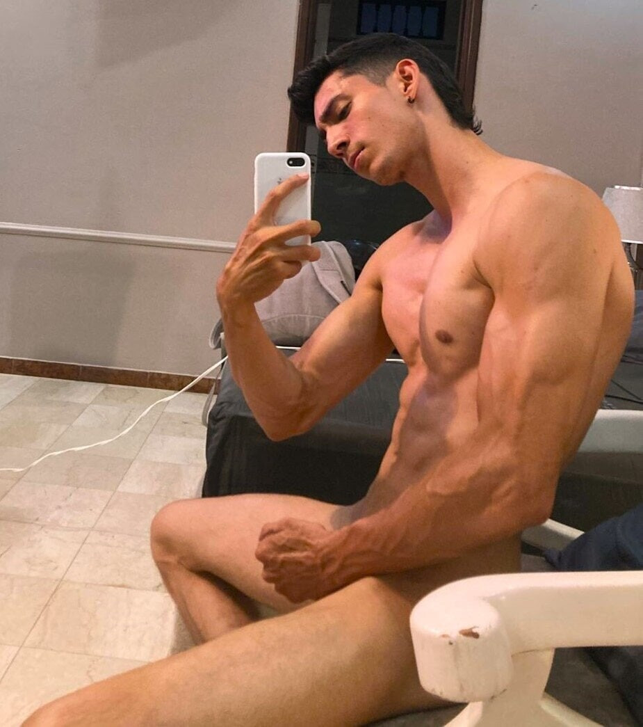 Oliver Bennet Free Photos #38