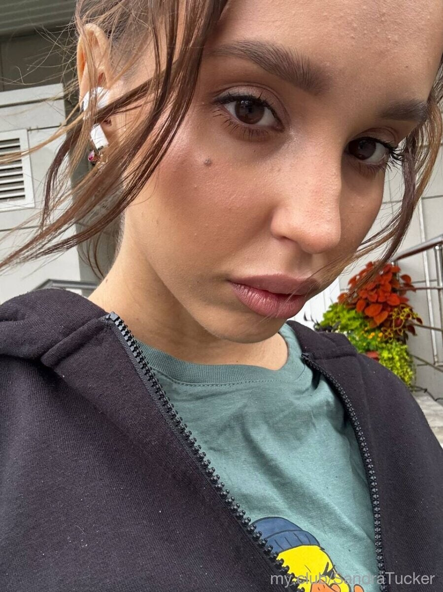 Sandra Tucker Free Photos #11