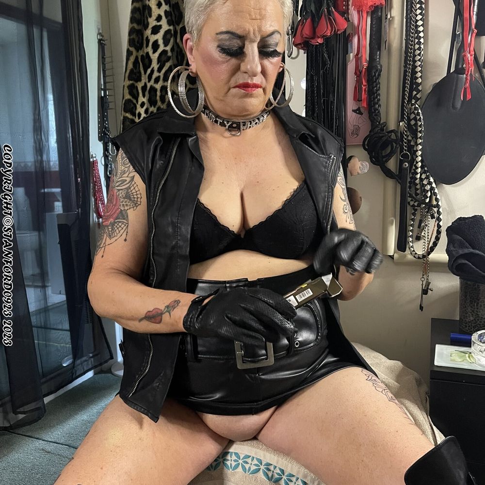 BIKER WHORE SHIRLEY #15