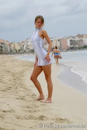 german amateur petty shows naked pussy on the beach         