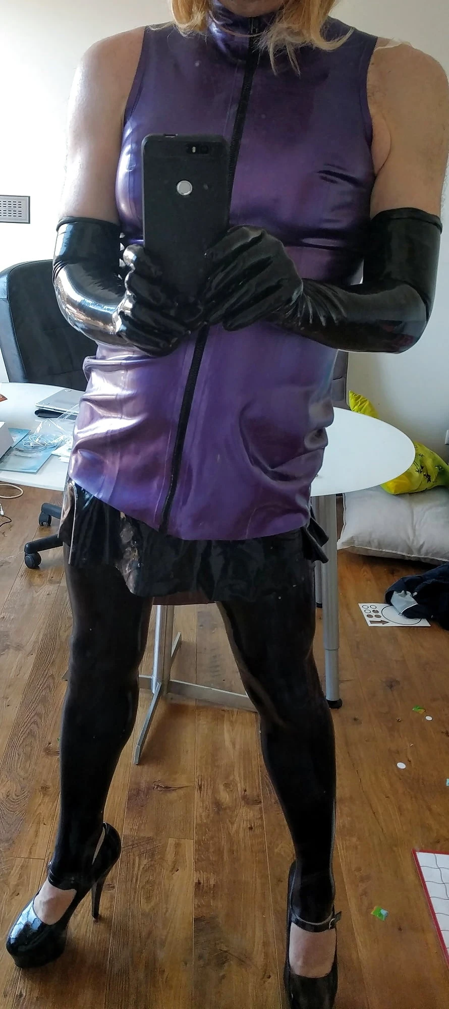 Purple latex with anal plug and pumo #2