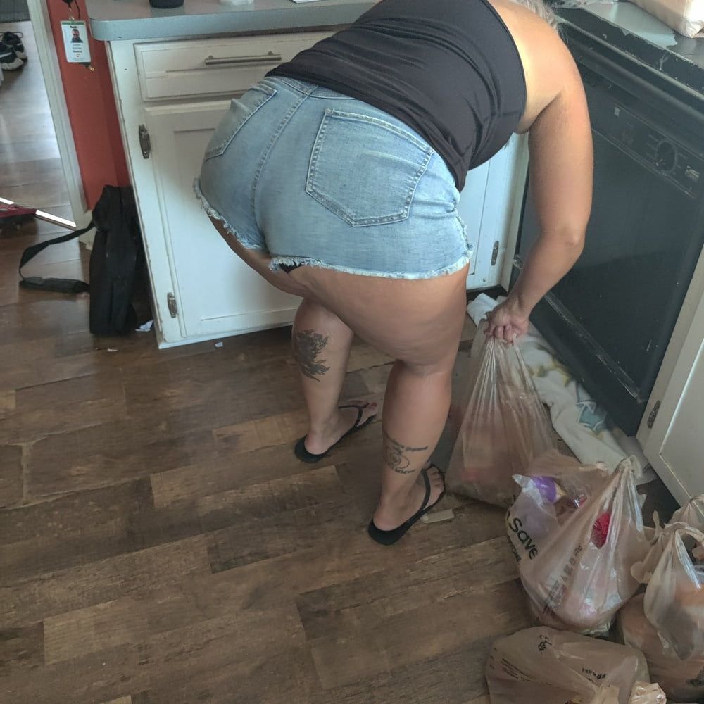 Milf in daisy dukes and wet panties #7