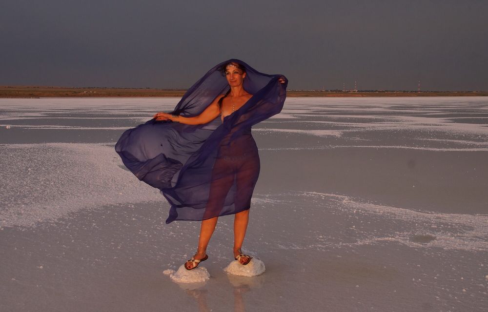 On Sunset-Light with DeepBlue Shawl on Salt- Lake #15