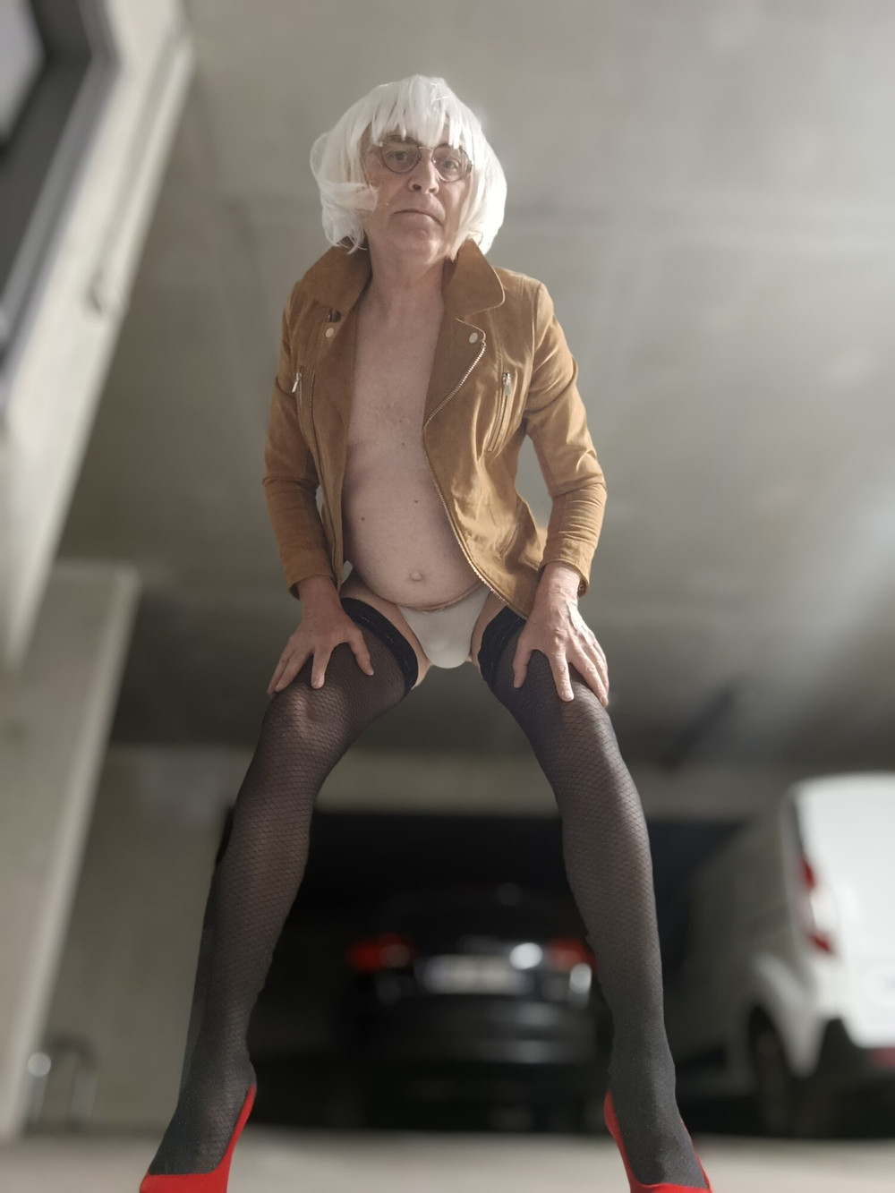 carla dans le sous sol  #3