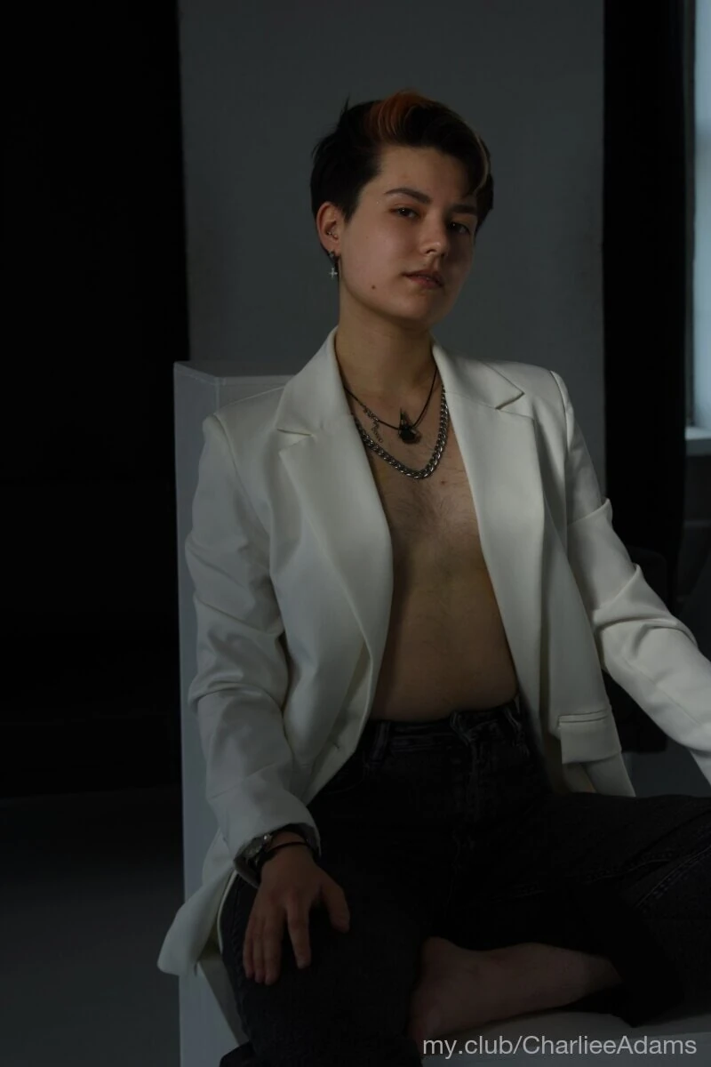 Charlie Free Photos #4