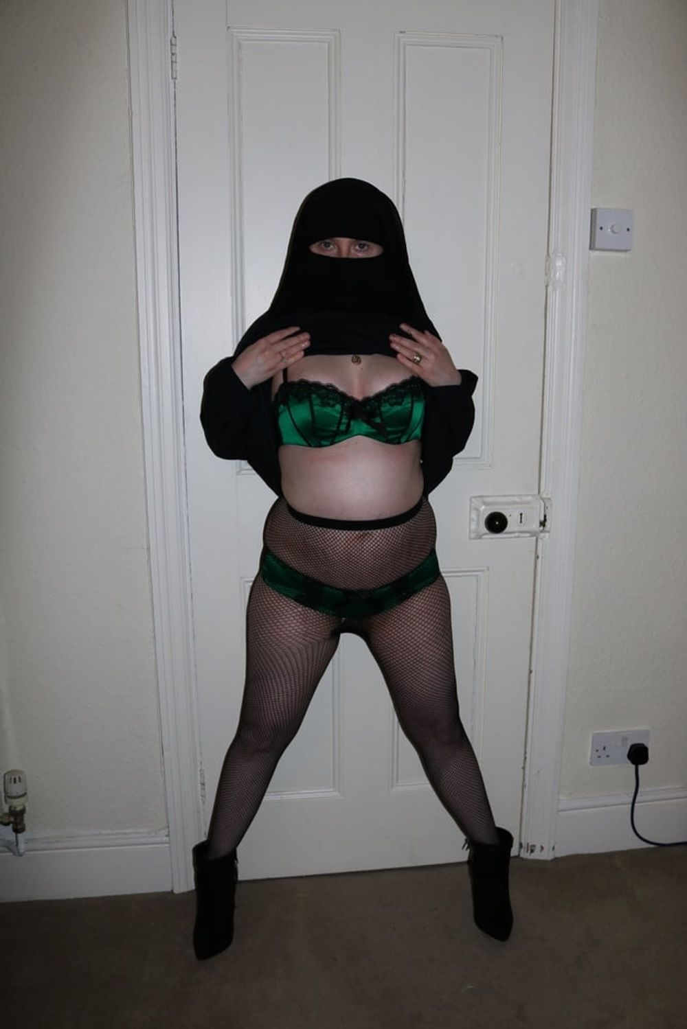 Burqa Niqab Fishnet Pantyhose #20