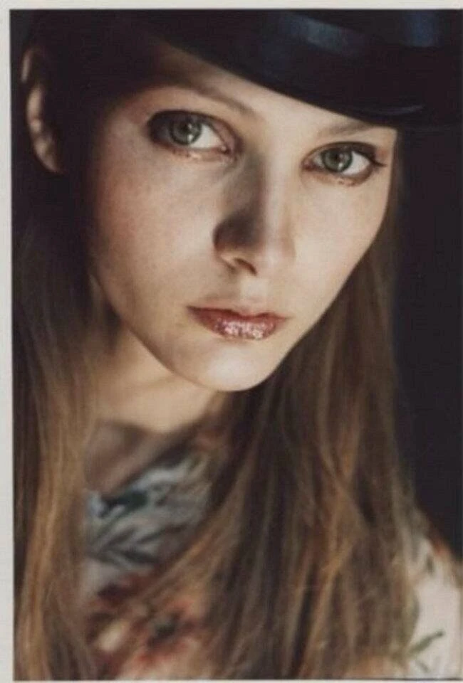 Viola Free Photos #5