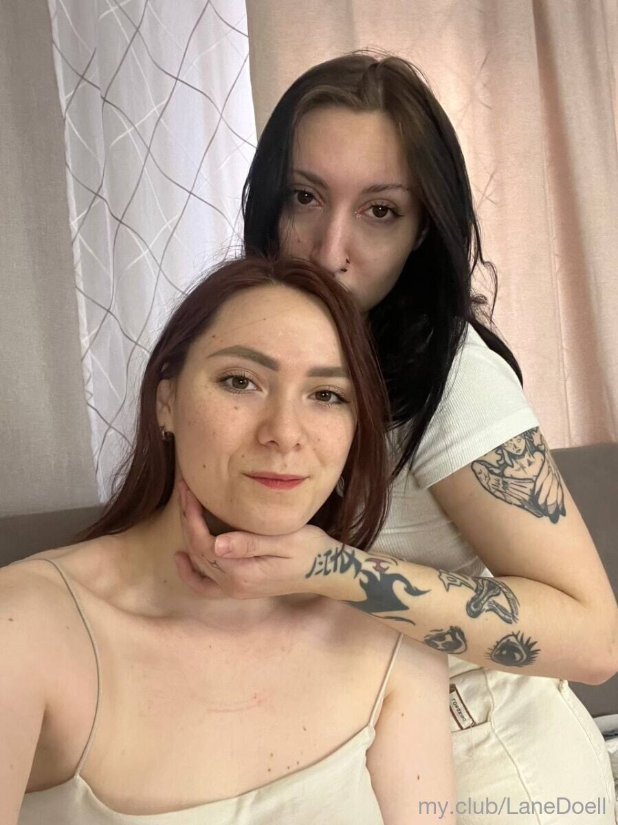 Hild ​​and ​​Blair Free Photos #54