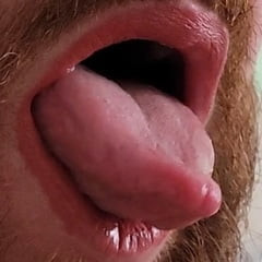 Sissy lips 