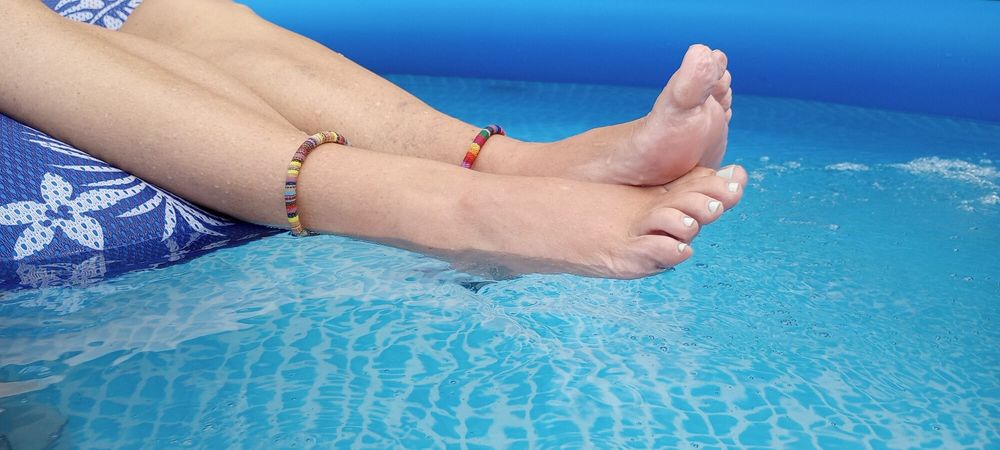 Pool feet #13