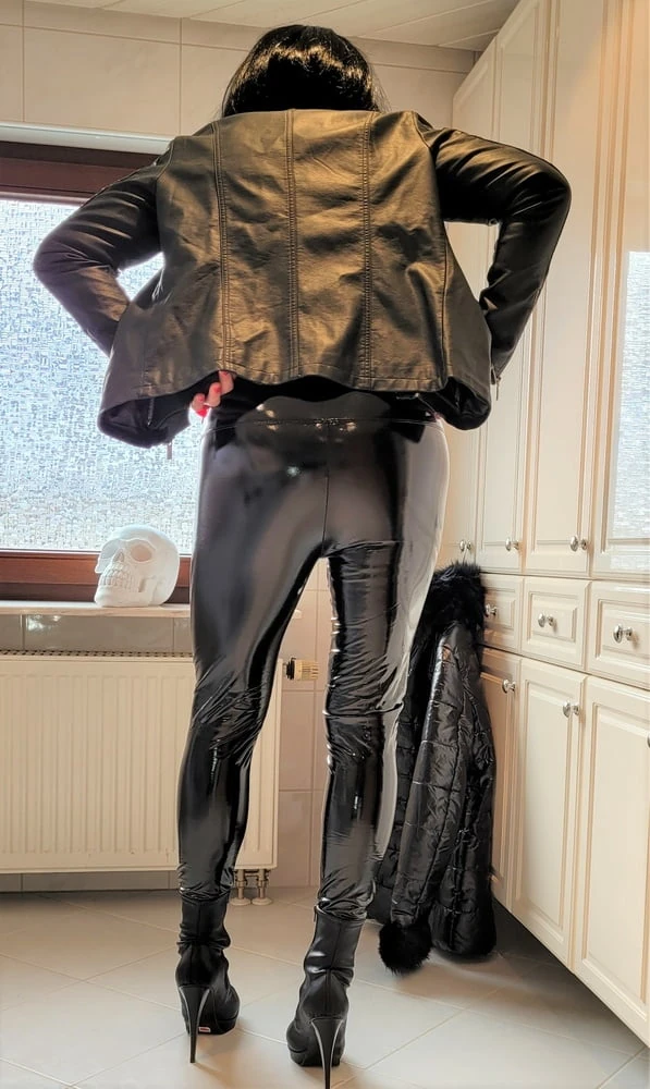 Patent leather jeans and dress - Lack Latex Leder Kleid  #21