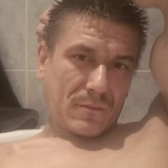 Me(1)