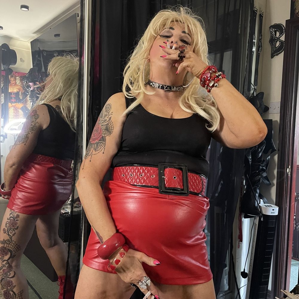 MISS SHIRLEY A CHAIN SMOKING SLUT #13