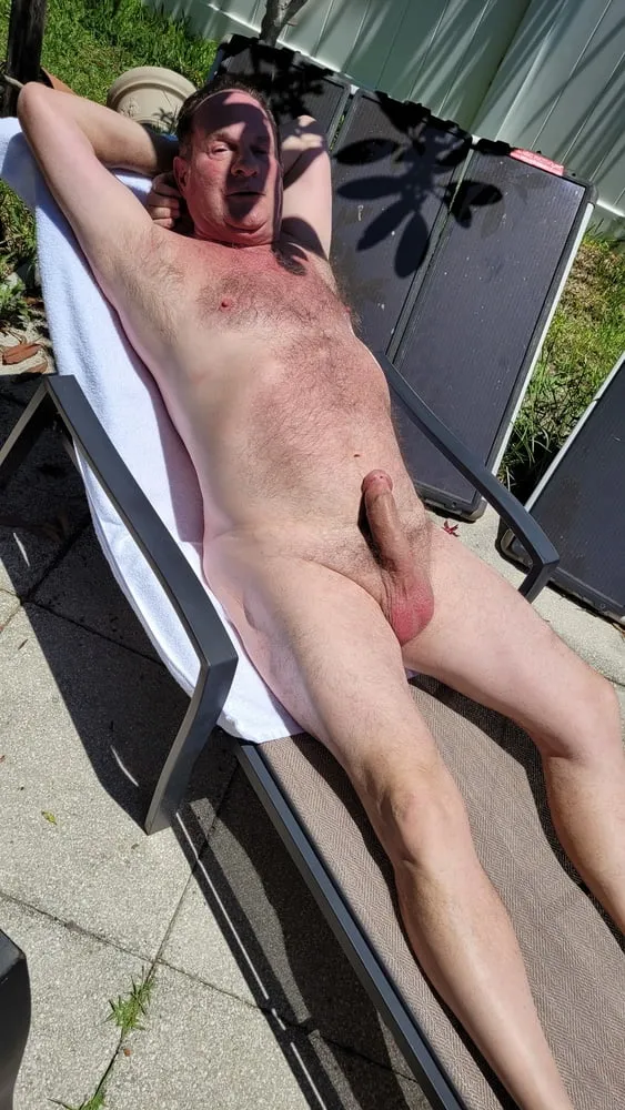 Daddy Tim poolside 