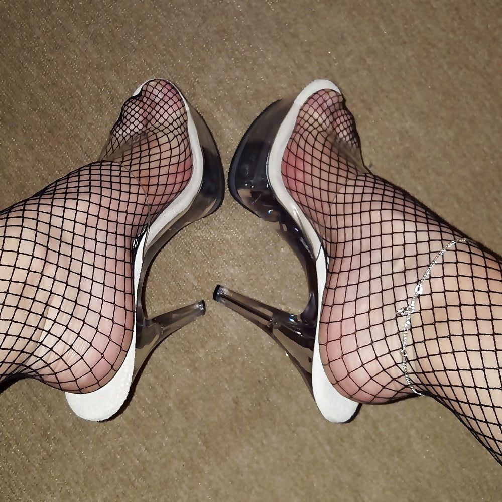 Sexy Heels ++ Fishnet ++ Anklets ++ Feet #2