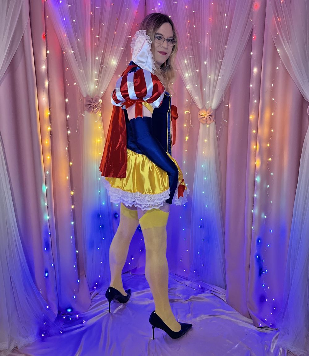 Joanie - Snow White in Blonde #18