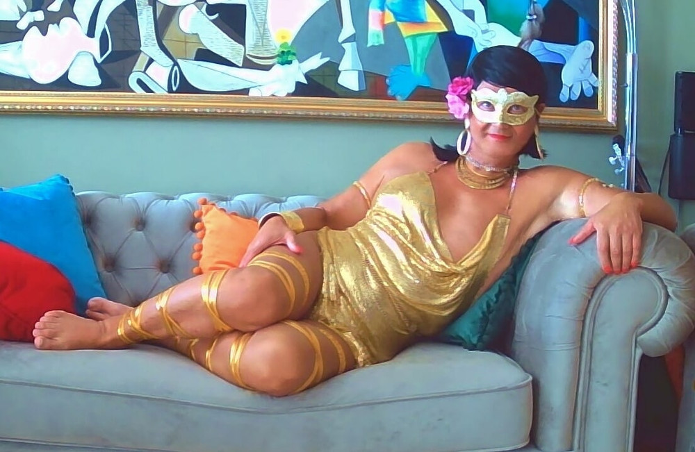 GOLD DRESS PICTURE SET #19