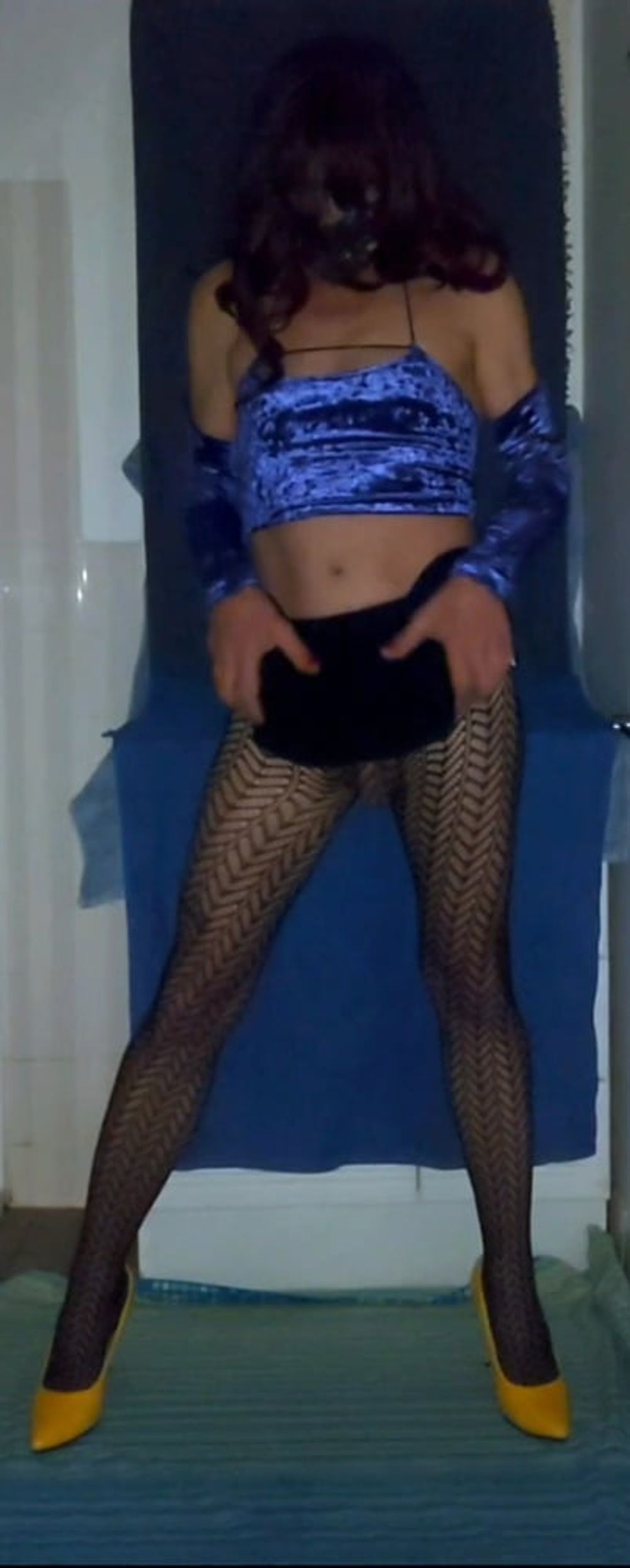 Blue velvet and fishnet pantyhose #36