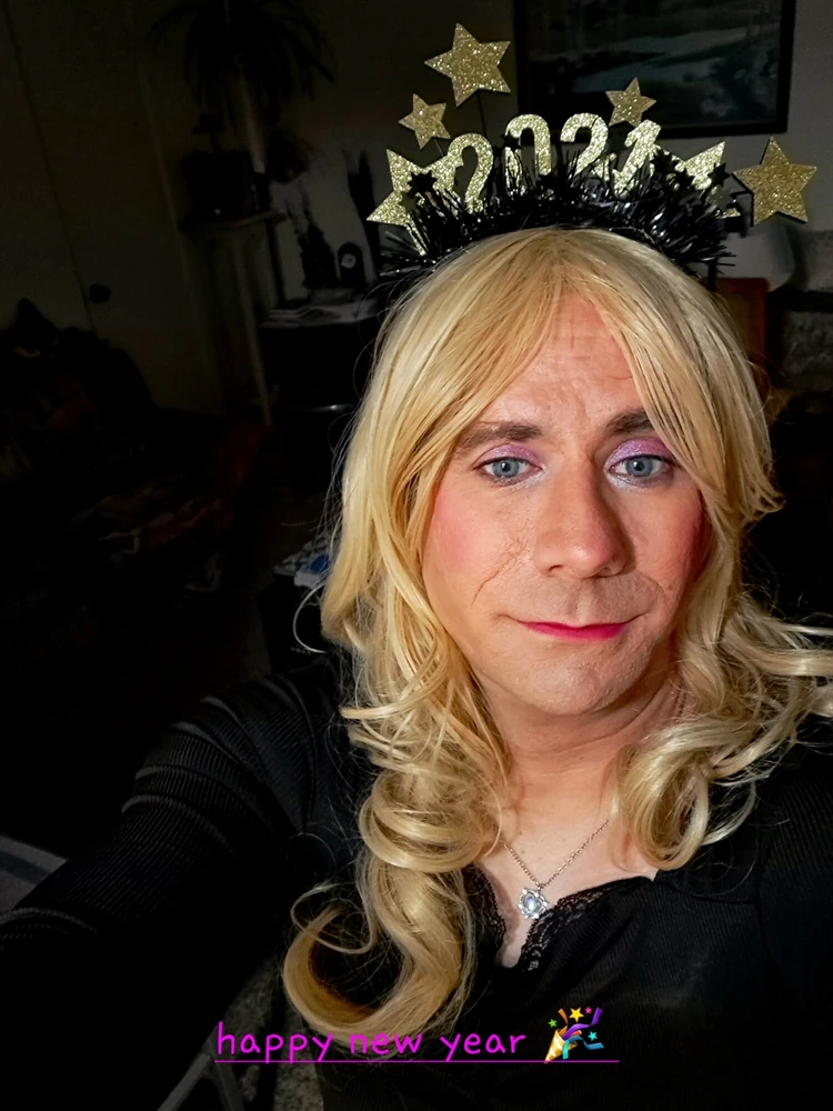 Sissy crossdresser Erica Happy New Year 