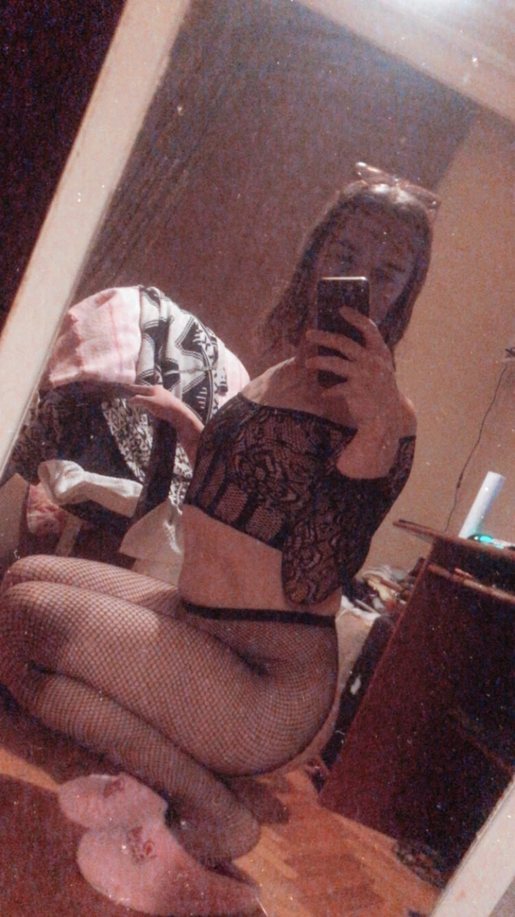 Merve Rose
