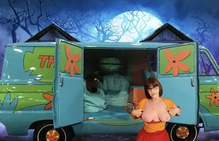 I'm Velma Dinkly!