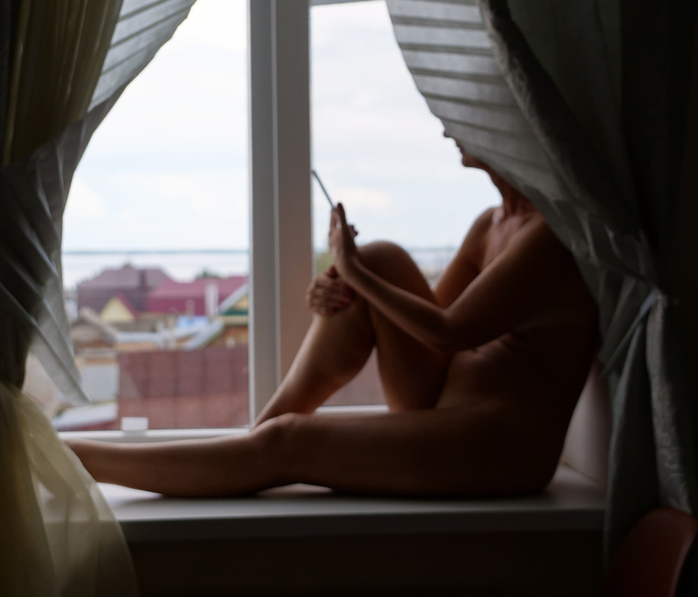 Naked on the Windows #9