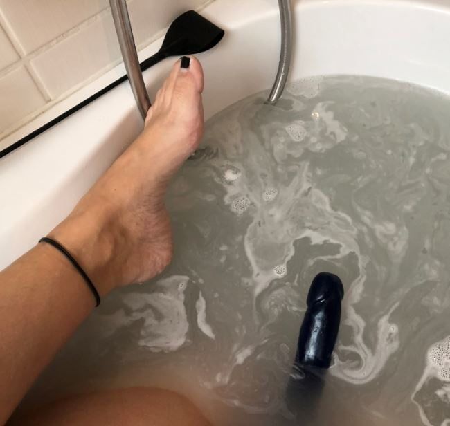 Sexy Feet in Bath Tub #6