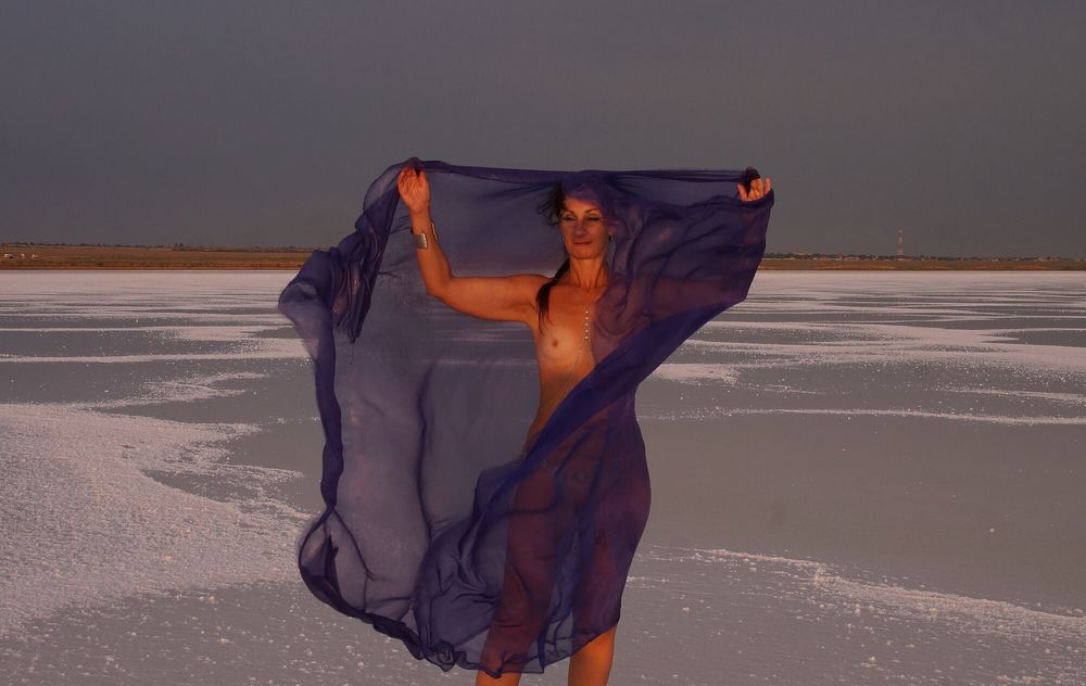 On Sunset-Light with DeepBlue Shawl on Salt- Lake #17