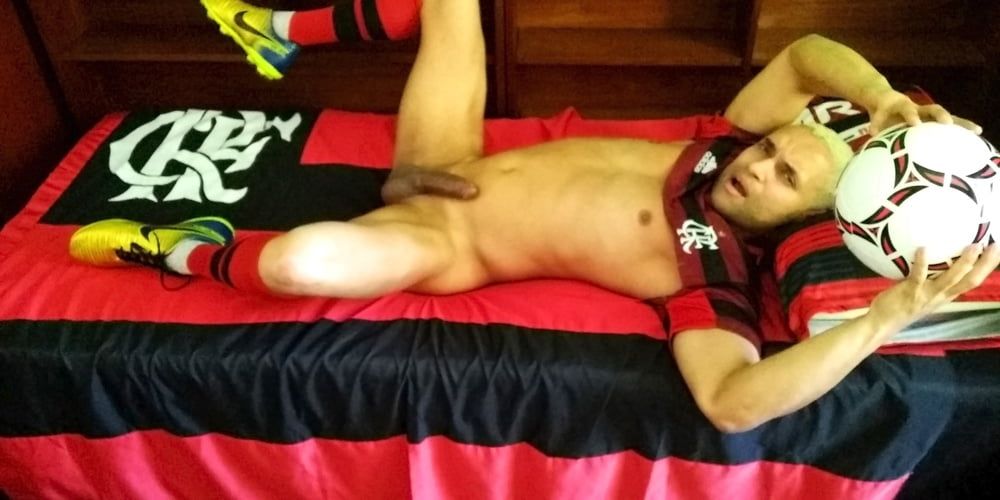 42 - Flamengo Soccer Player #9
