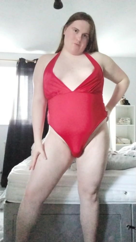 My enormous BBW curves in a sexy red singlet! #2