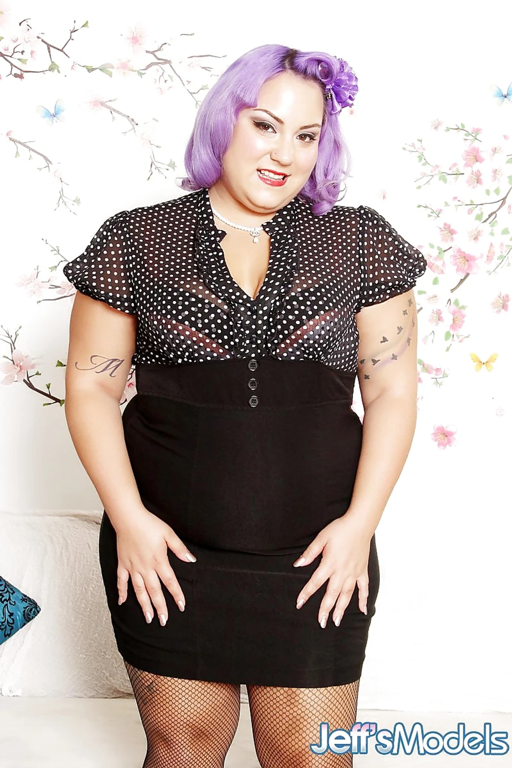 Full-figured Jade Rose looks damn hot #2