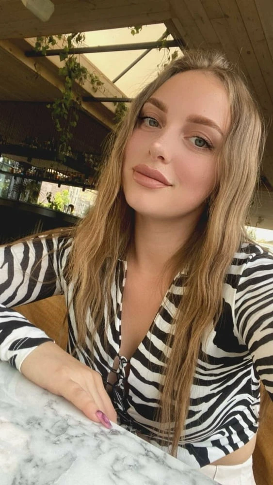 Adel Free Photos #6