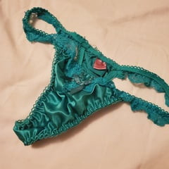 Her Thongs