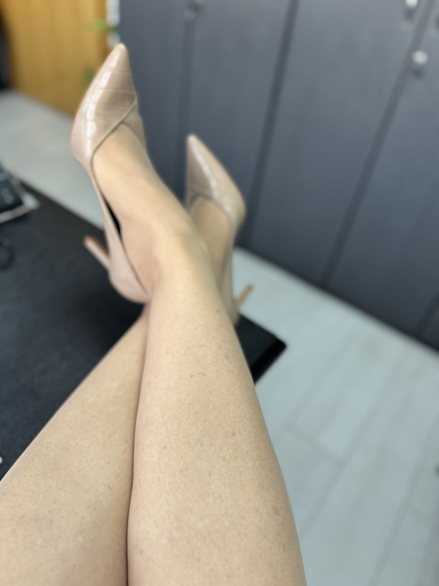 Mature hot milf in nylons and heels at the office #3
