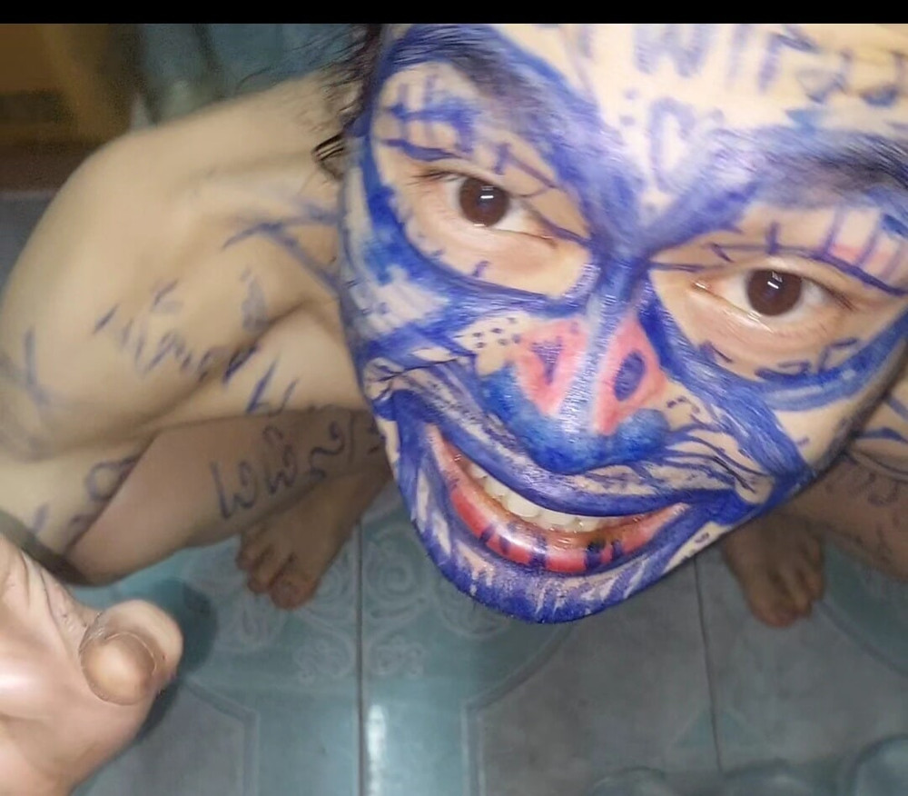 Masturbate with funny body paint #29