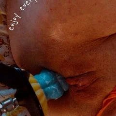 Anal with Dildo on a fucking machine