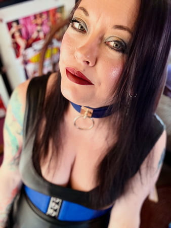 Tina Snua Selfies #164