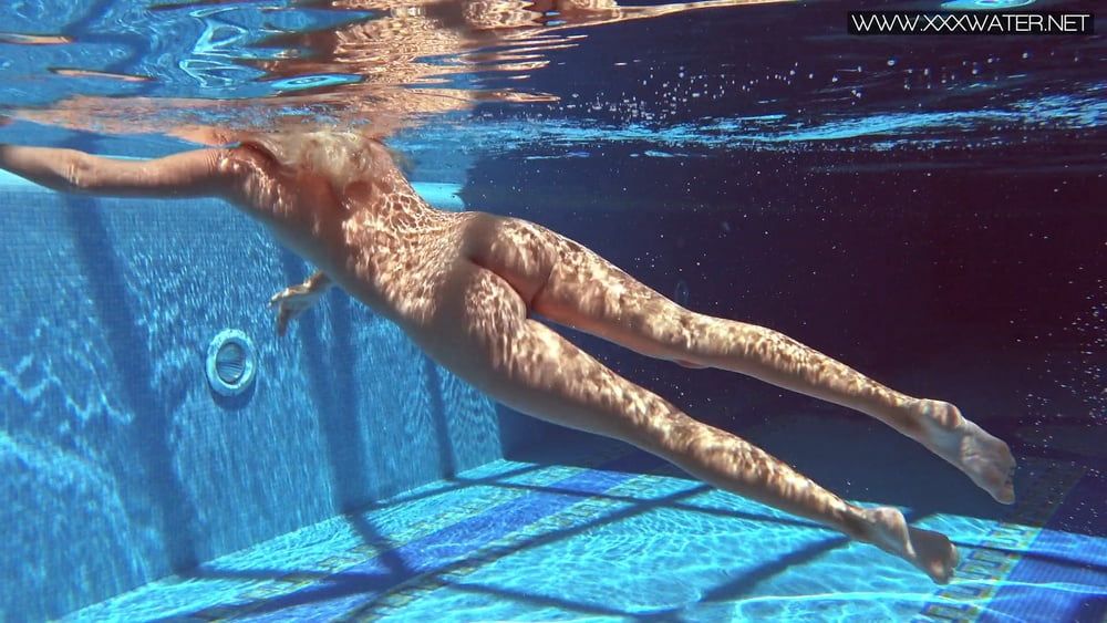  Mary Kalisy Pt.1 Underwater Swimming Pool Erotics #15