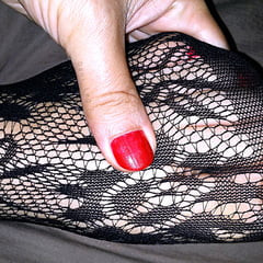 018P Pretty Hands and Patterned Pantyhose
