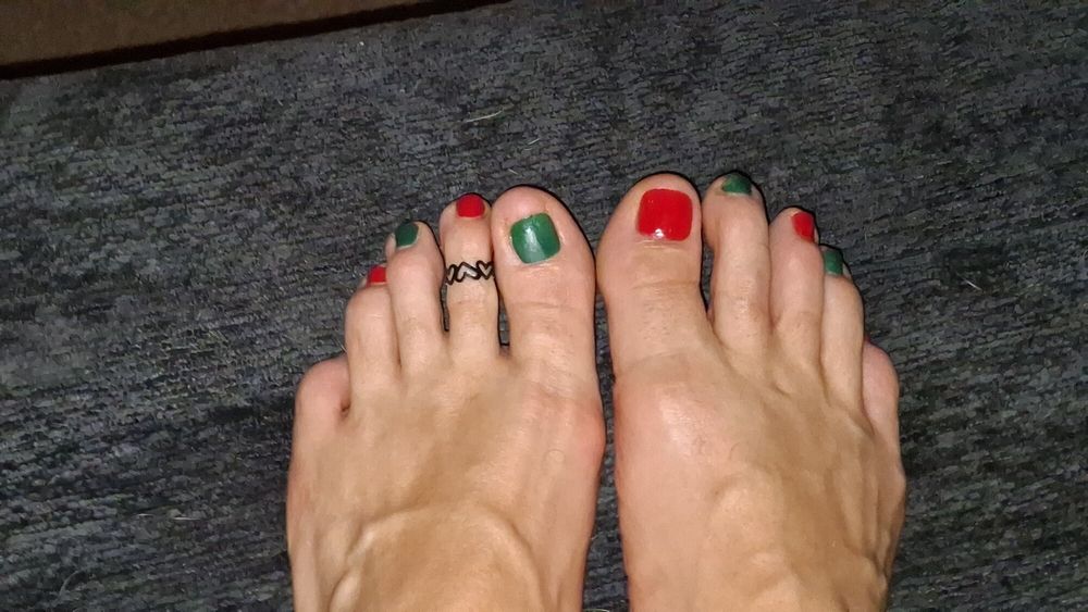 My Christmas pedicure toes #22