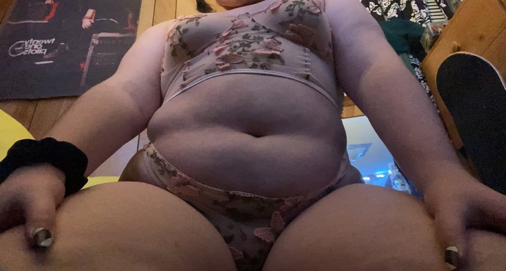 18 Year Old BBW Lilac #13