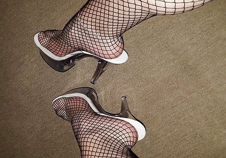 Sexy Heels ++ Fishnet ++ Anklets ++ Feet